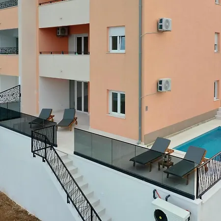 Beautiful Apartment In Marina * Marina